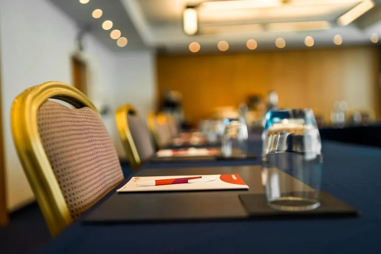 Hotel Ramada Encore By Wyndham Geneva Carouge