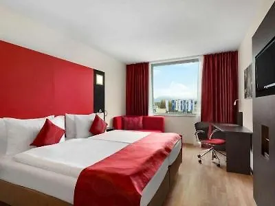 Ramada Encore By Wyndham Geneva Carouge Hotel