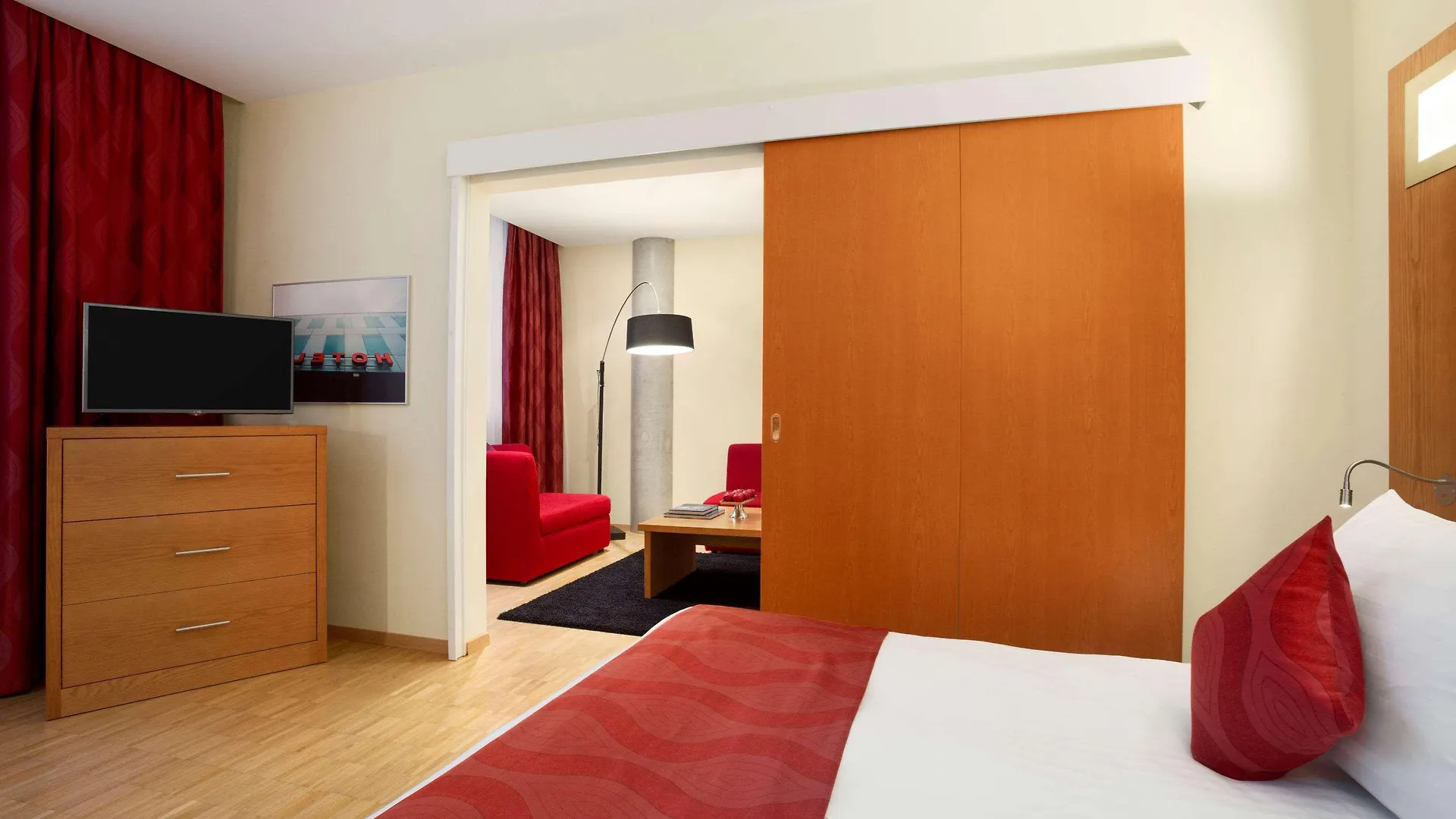 Hotel Ramada Encore By Wyndham Geneva Carouge