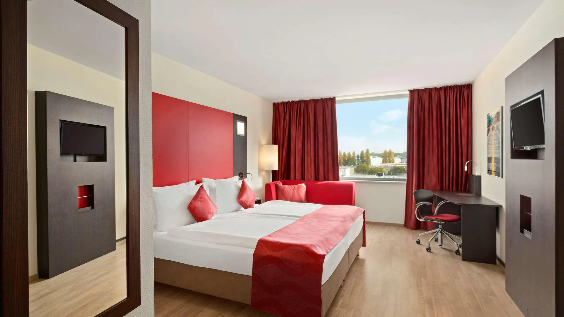 Ramada Encore By Wyndham Geneva contacts