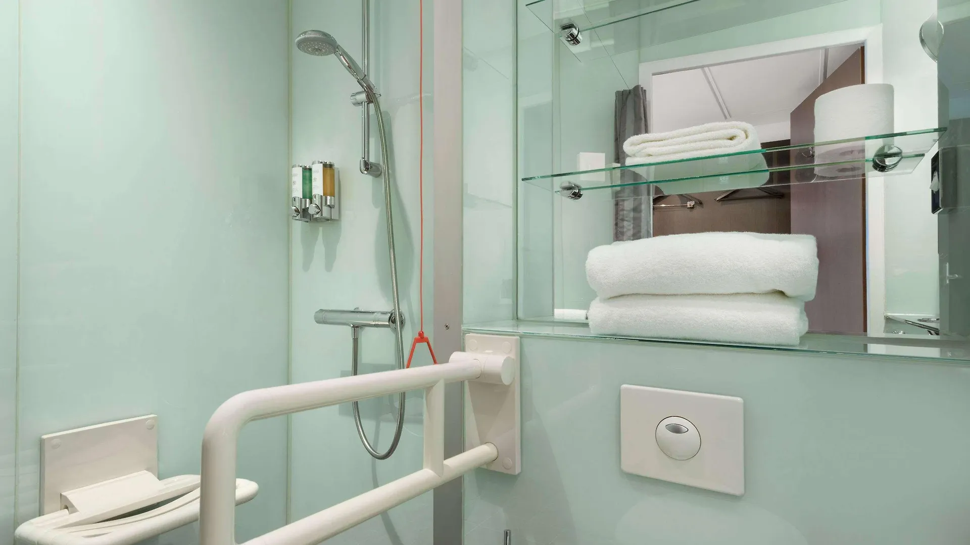 Ramada Encore By Wyndham Geneva Carouge Switzerland