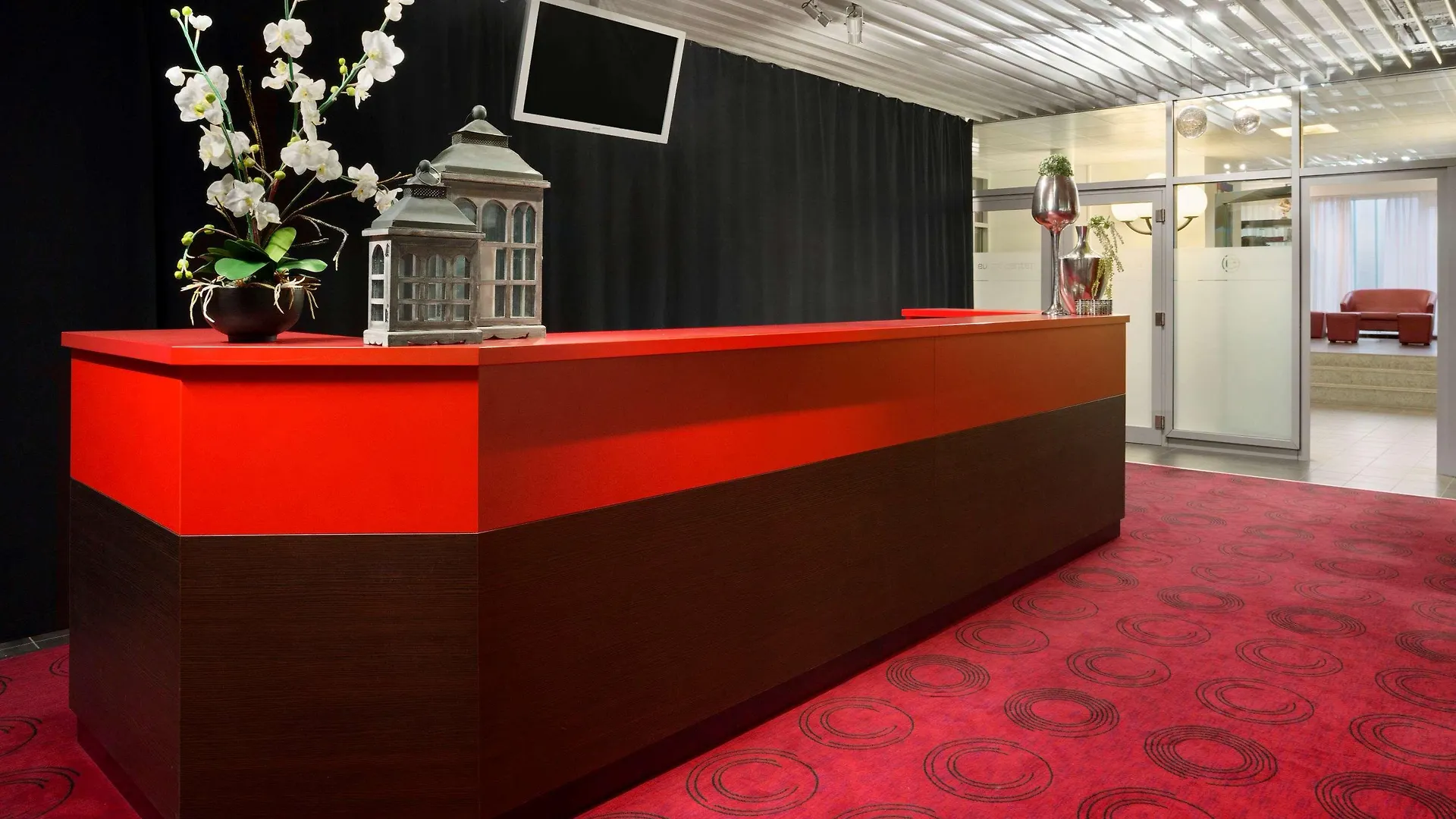 Ramada Encore By Wyndham Geneva Carouge Hotel