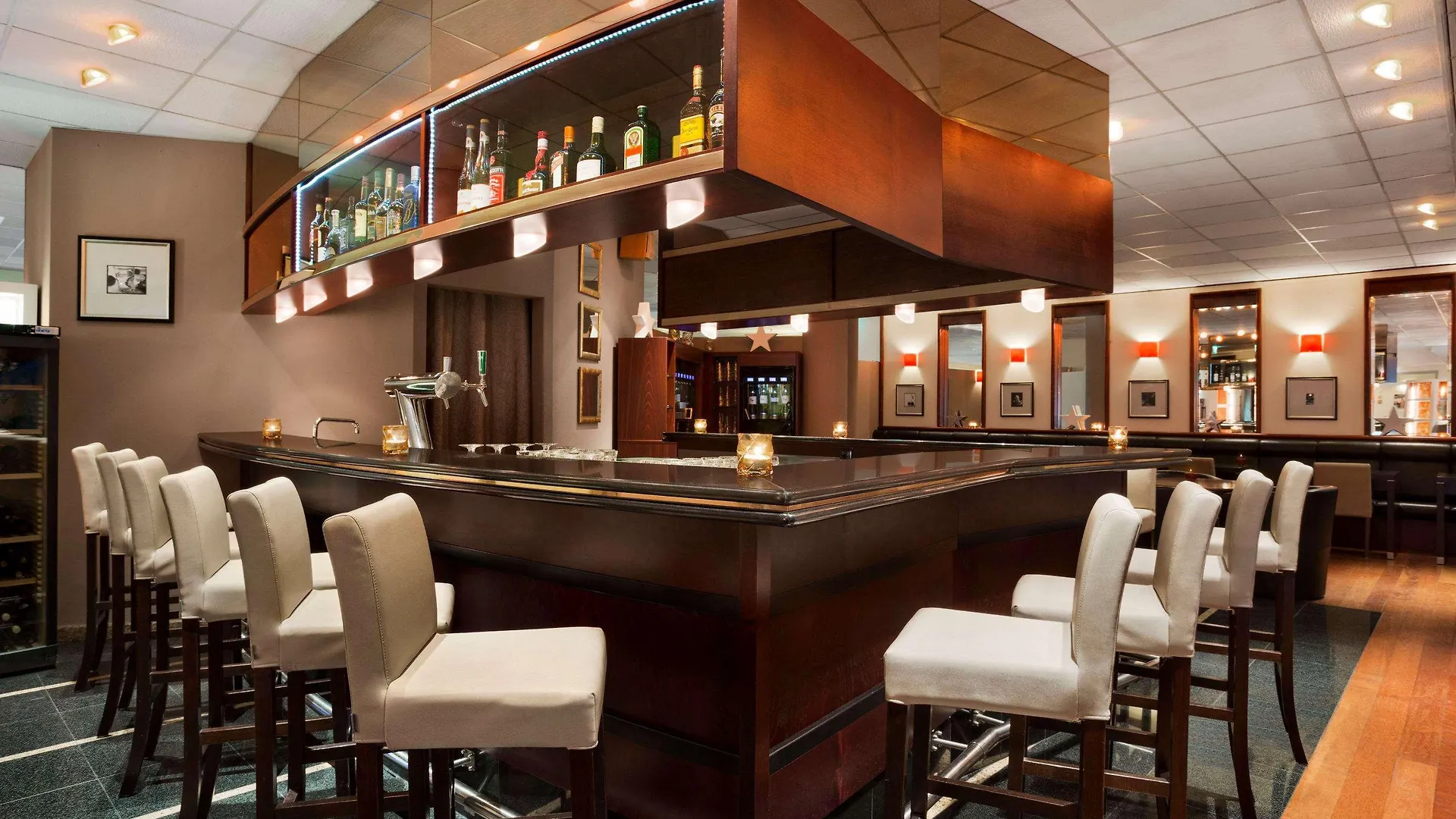 *** Hotel Ramada Encore By Wyndham Geneva Carouge Zwitserland