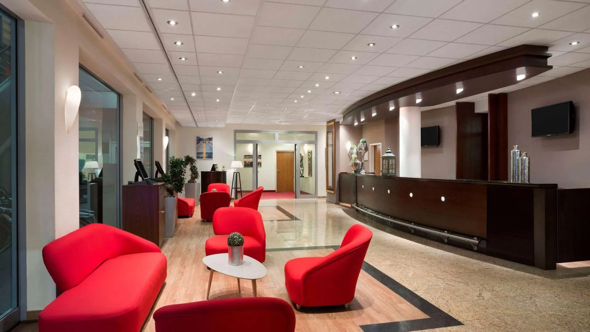 Ramada Encore By Wyndham Geneva Carouge Zwitserland