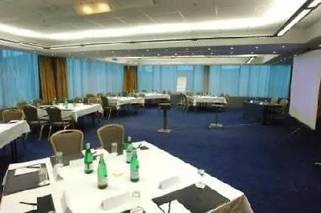 *** Hotel Ramada Encore By Wyndham Geneva Carouge Zwitserland