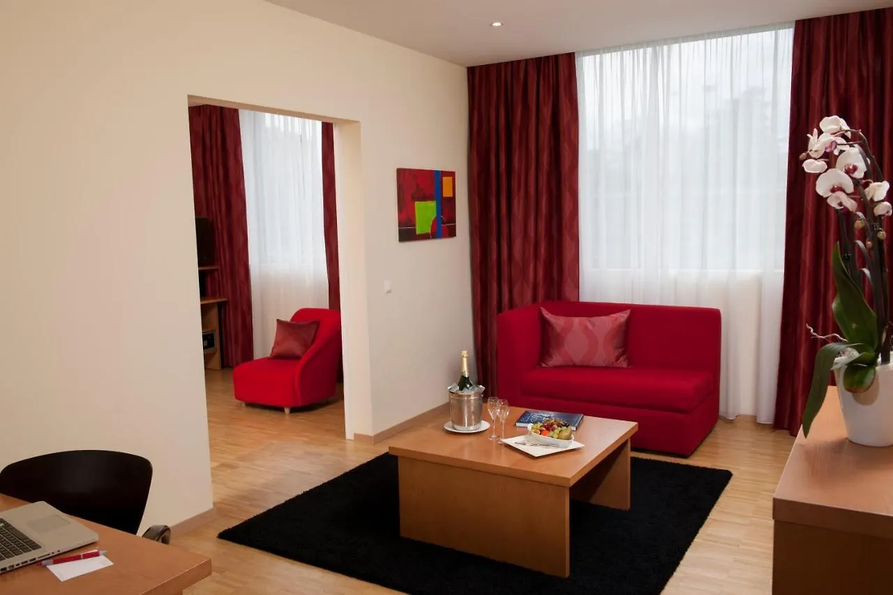 Ramada Encore By Wyndham Geneva Carouge